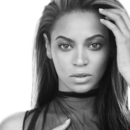 Beyoncé Plastic Surgery - Did the Singer Lighten Her Skin?